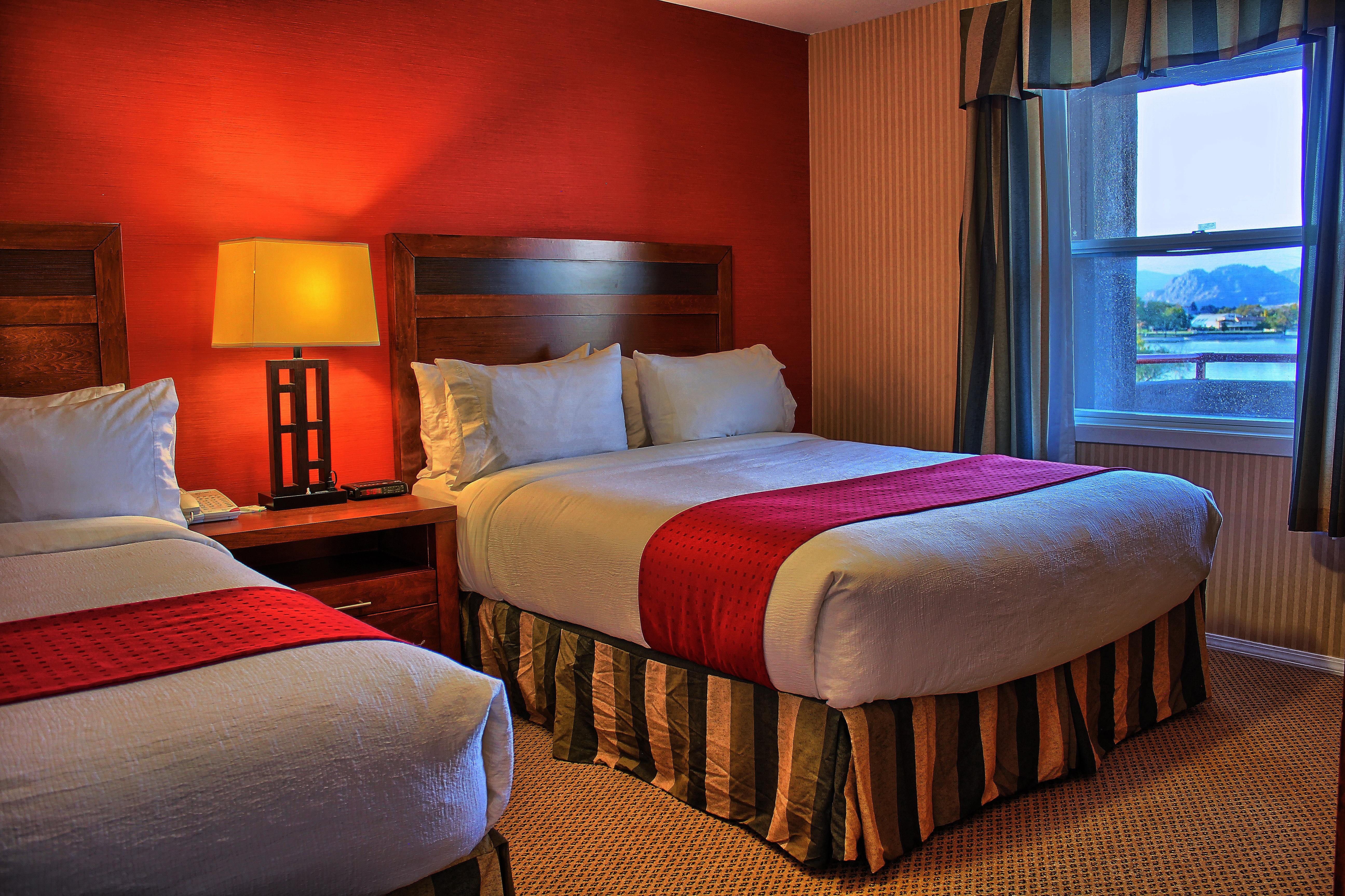 Holiday Inn Hotel & Suites Osoyoos By Ihg Exteriör bild