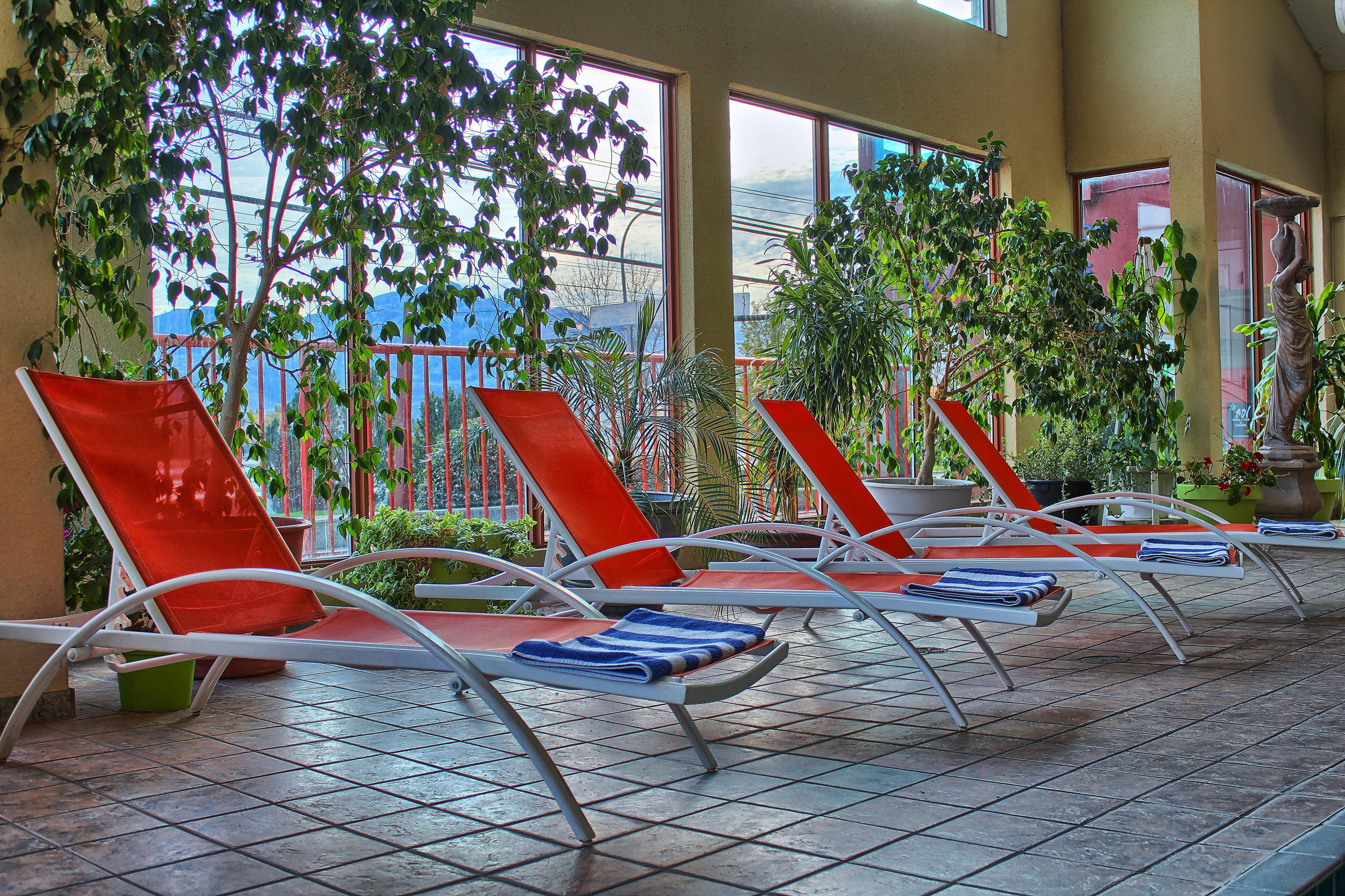 Holiday Inn Hotel & Suites Osoyoos By Ihg Exteriör bild
