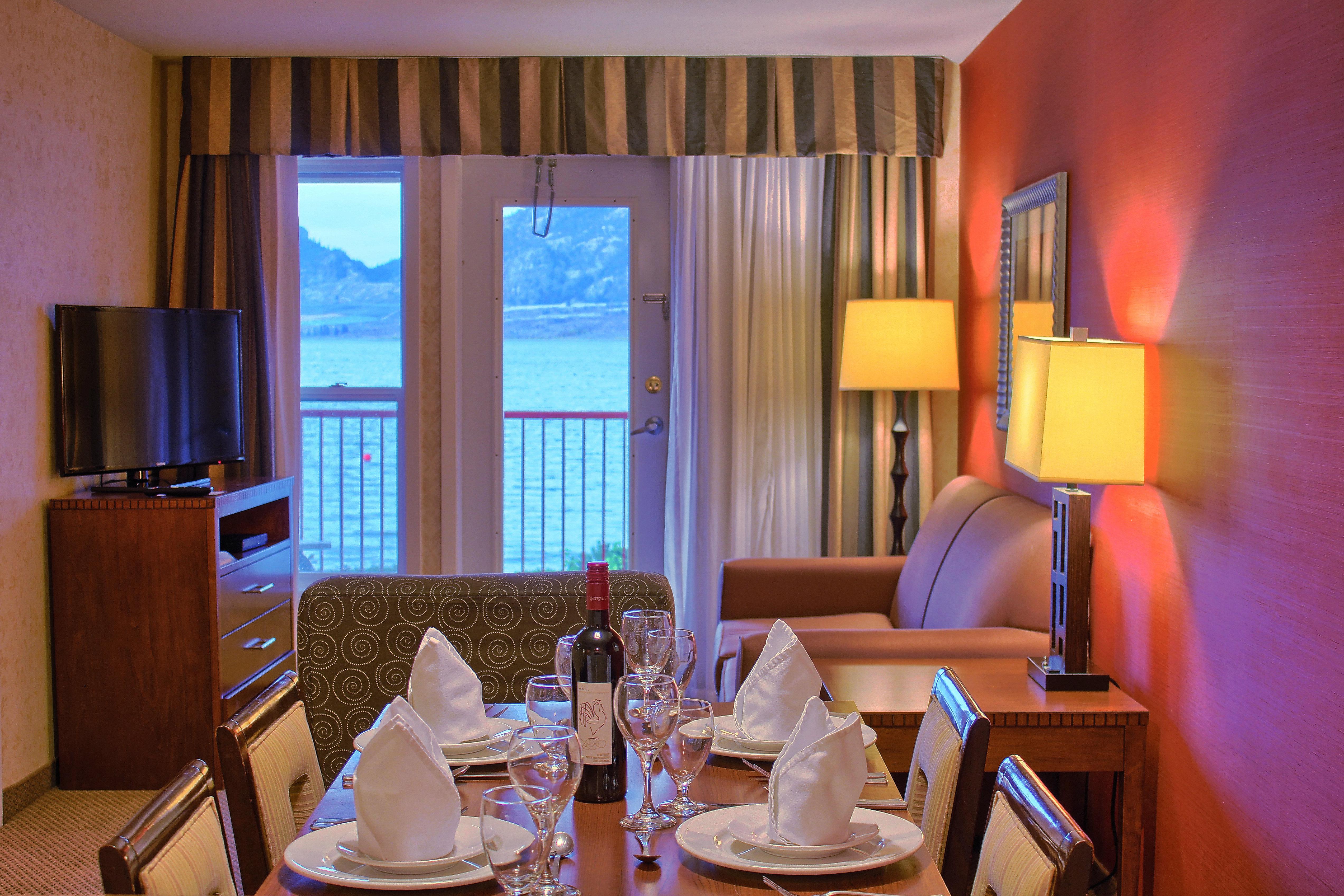 Holiday Inn Hotel & Suites Osoyoos By Ihg Exteriör bild