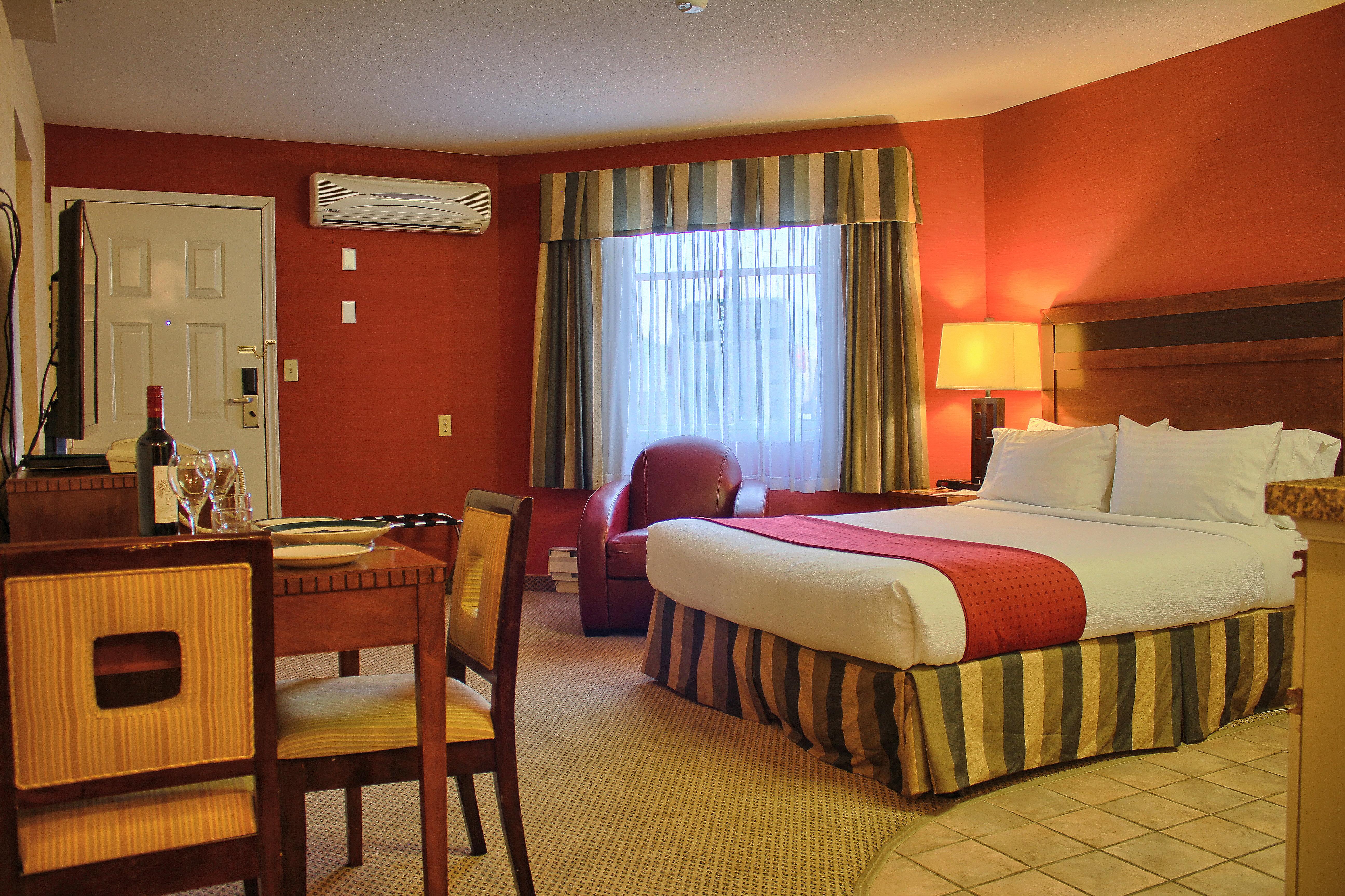 Holiday Inn Hotel & Suites Osoyoos By Ihg Exteriör bild