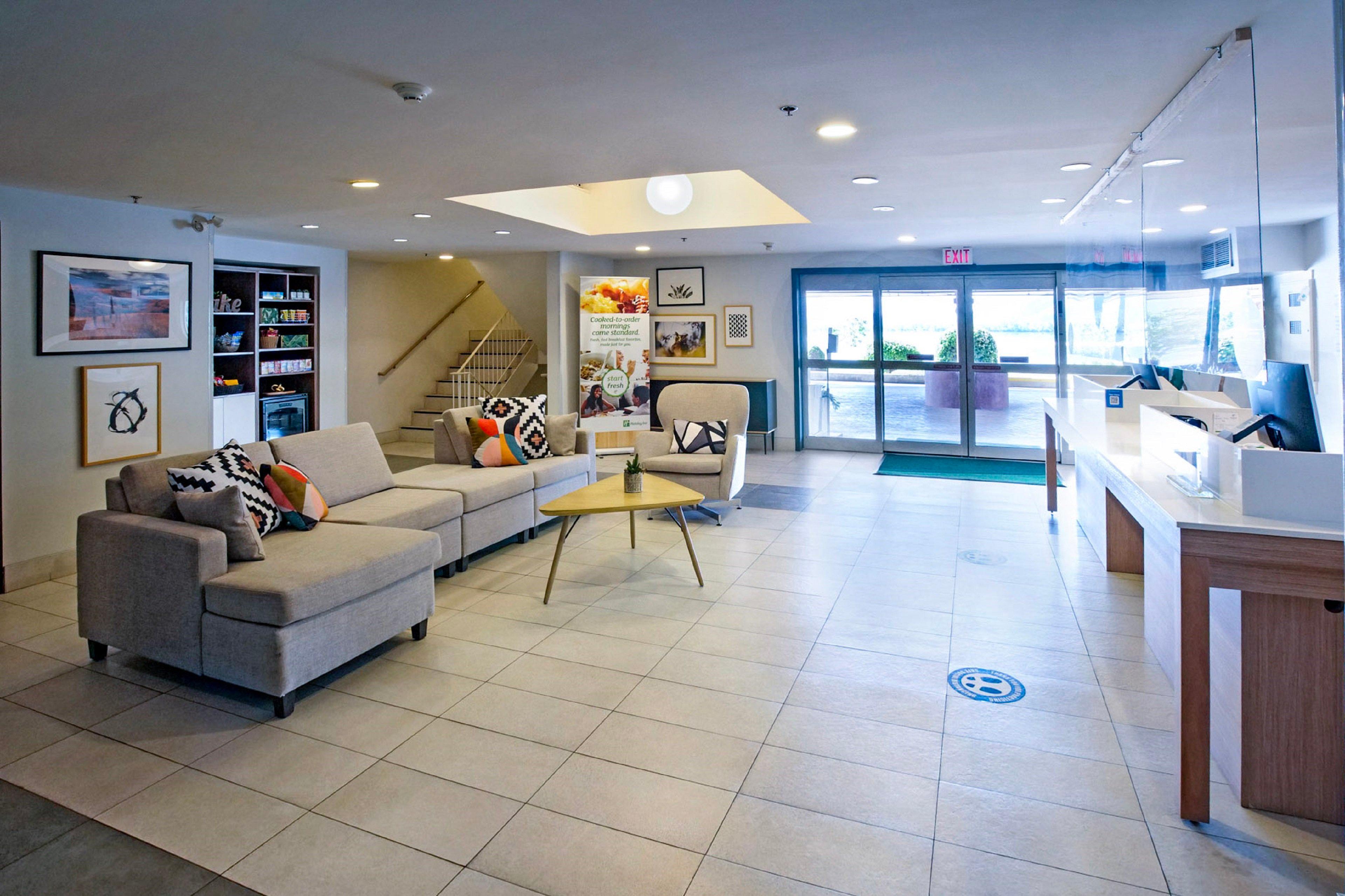 Holiday Inn Hotel & Suites Osoyoos By Ihg Exteriör bild